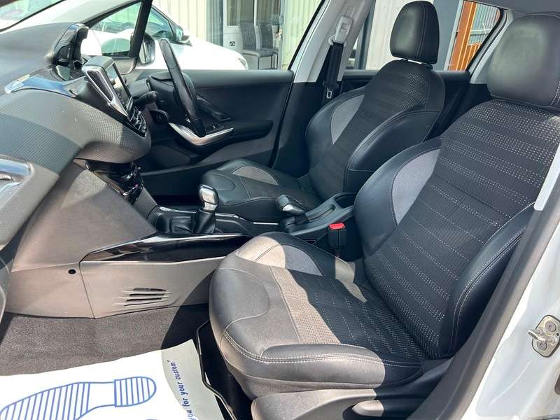 2017 PEUGEOT 2008 2017 PEUGEOT 2008