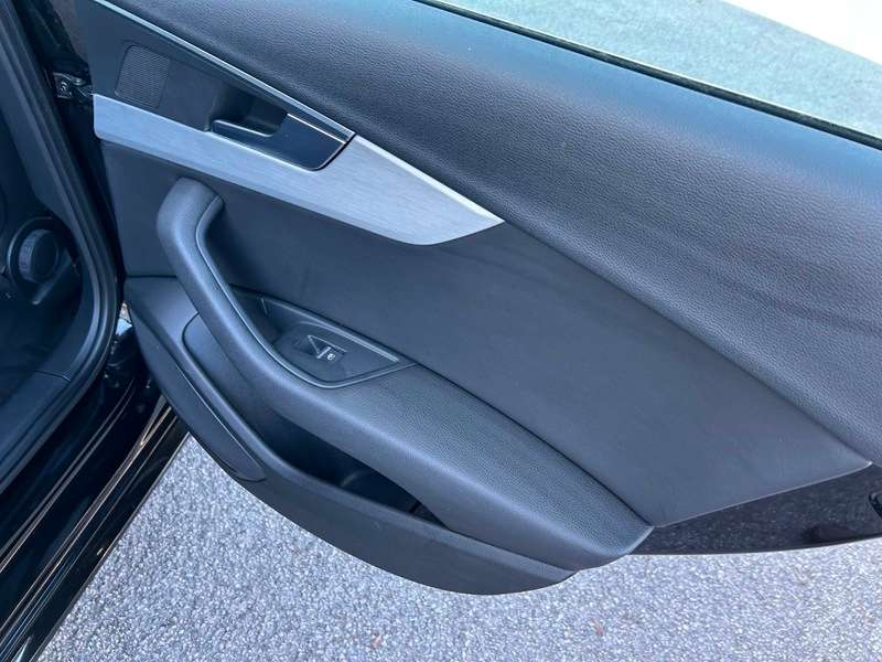 2017 AUDI A4 2017 AUDI A4