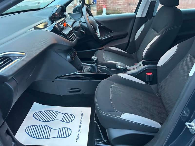 2017 PEUGEOT 2008 2017 PEUGEOT 2008