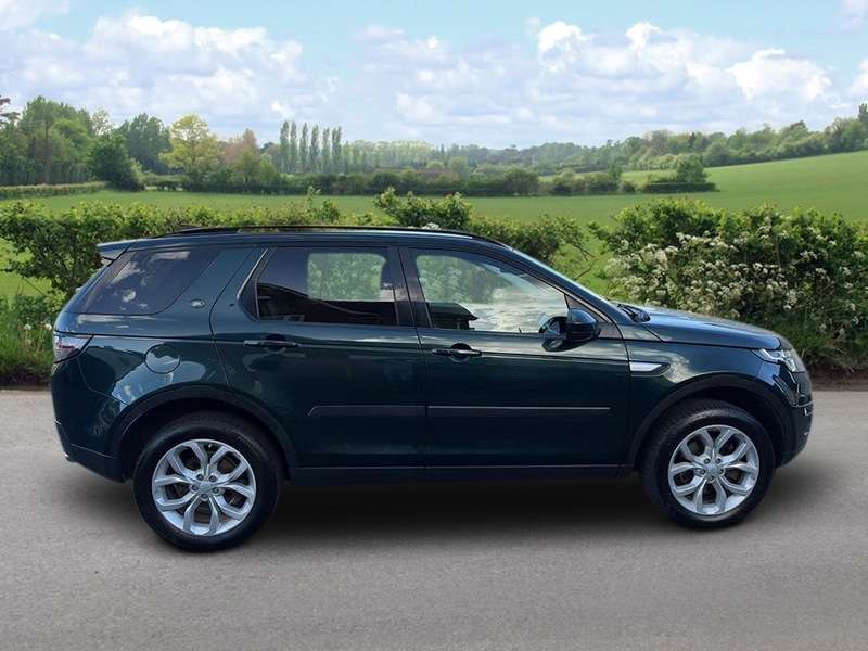 A 2017 LAND ROVER DISCOVERY SPORT TD4 HSE A 2017 LAND ROVER DISCOVERY SPORT TD4 HSE