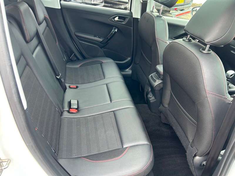 2019 PEUGEOT 2008 2019 PEUGEOT 2008