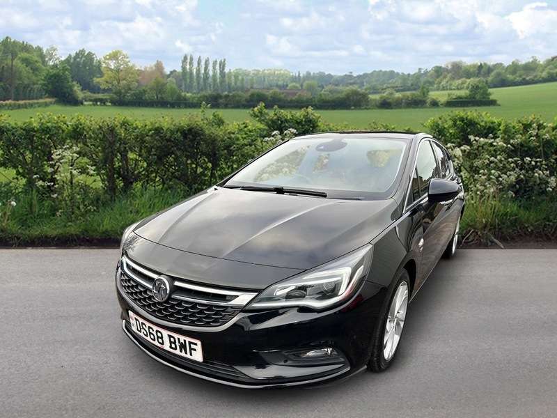 A 2018 VAUXHALL ASTRA SRI NAV ECOTEC S/S A 2018 VAUXHALL ASTRA SRI NAV ECOTEC S/S