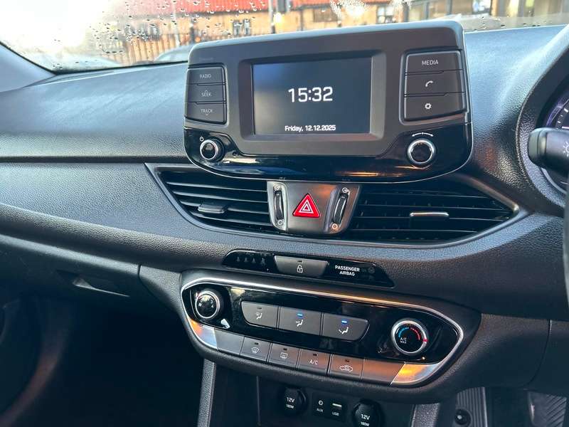 2018 HYUNDAI I30 2018 HYUNDAI I30