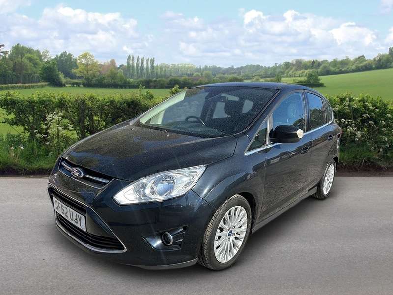 A 2013 FORD C-MAX TITANIUM A 2013 FORD C-MAX TITANIUM