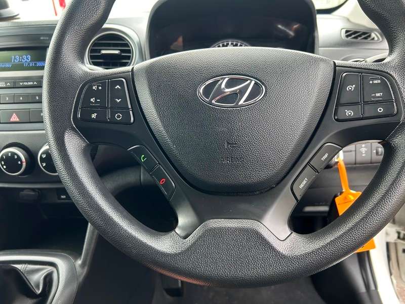 2017 HYUNDAI I10 2017 HYUNDAI I10