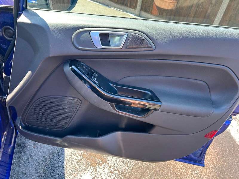 2015 FORD FIESTA 2015 FORD FIESTA
