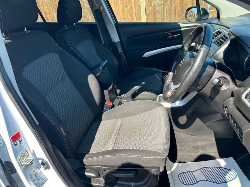 2016 SUZUKI SX4 2016 SUZUKI SX4
