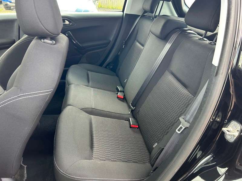 2017 PEUGEOT 208 2017 PEUGEOT 208