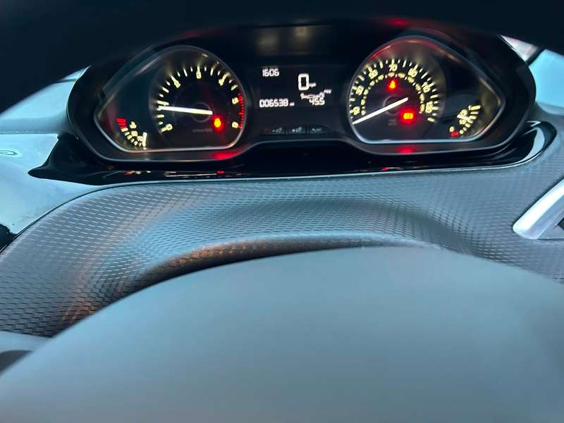 2017 PEUGEOT 2008 2017 PEUGEOT 2008