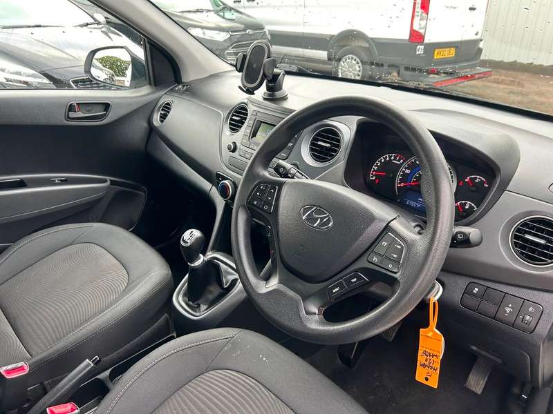 2017 HYUNDAI I10 2017 HYUNDAI I10