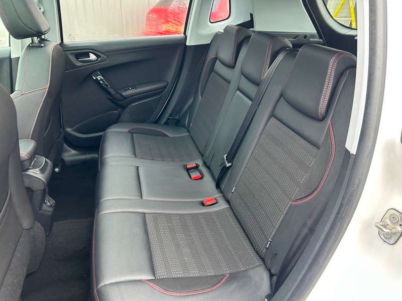 2019 PEUGEOT 2008 2019 PEUGEOT 2008