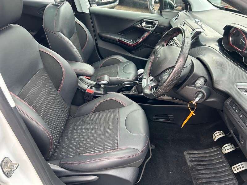 2019 PEUGEOT 2008 2019 PEUGEOT 2008