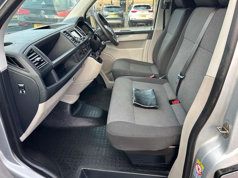 2017 VOLKSWAGEN TRANSPORTER 2017 VOLKSWAGEN TRANSPORTER