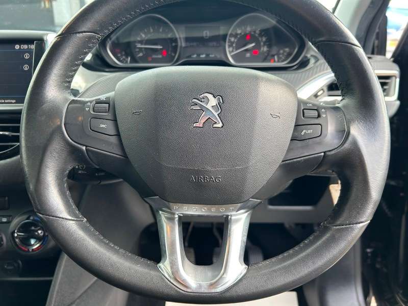 2017 PEUGEOT 208 2017 PEUGEOT 208