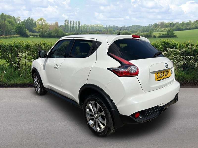 A 2014 NISSAN JUKE TEKNA DIG-T A 2014 NISSAN JUKE TEKNA DIG-T