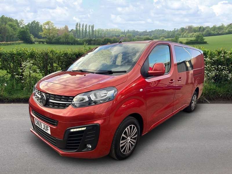 A 2019 VAUXHALL VIVARO L2H1 3100 SPORTIVE S/S DCB A 2019 VAUXHALL VIVARO L2H1 3100 SPORTIVE S/S DCB