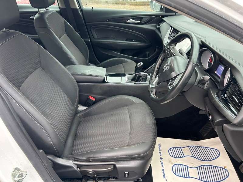 2017 VAUXHALL INSIGNIA 2017 VAUXHALL INSIGNIA