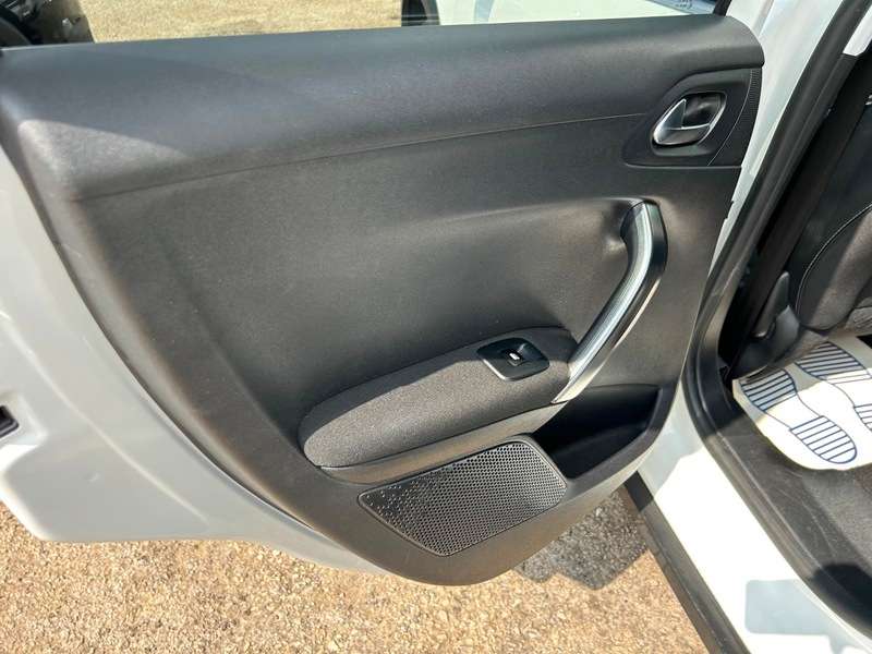 2017 PEUGEOT 2008 2017 PEUGEOT 2008