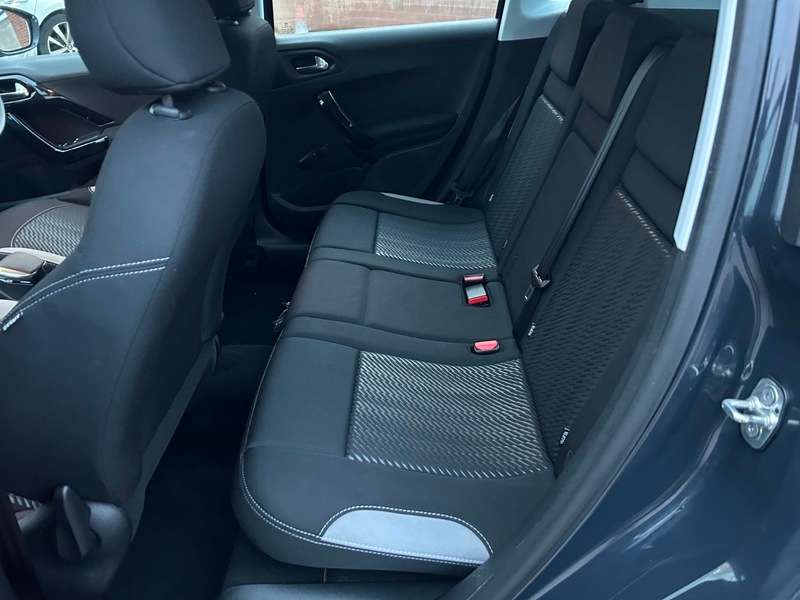 2017 PEUGEOT 2008 2017 PEUGEOT 2008