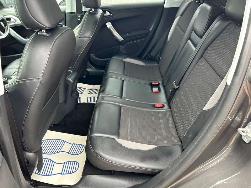 2019 PEUGEOT 2008 2019 PEUGEOT 2008