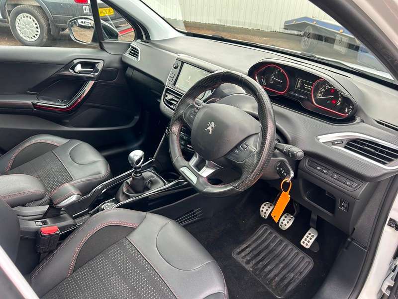 2019 PEUGEOT 2008 2019 PEUGEOT 2008