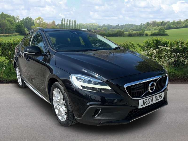 2018 VOLVO V40 2018 VOLVO V40
