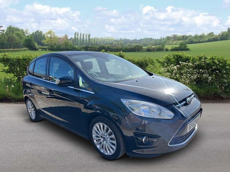 A 2013 FORD C-MAX TITANIUM A 2013 FORD C-MAX TITANIUM