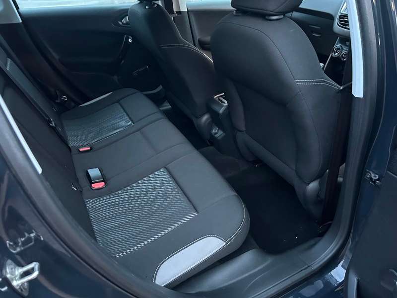 2017 PEUGEOT 2008 2017 PEUGEOT 2008