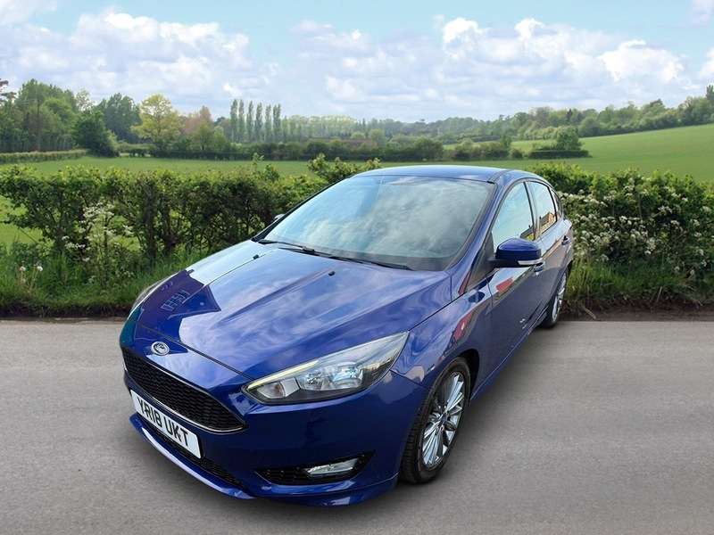 A 2018 FORD FOCUS ST-LINE A 2018 FORD FOCUS ST-LINE