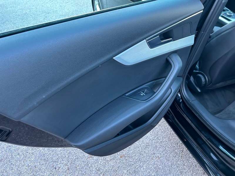 2017 AUDI A4 2017 AUDI A4