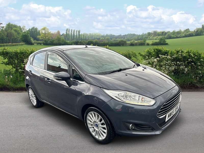 A 2015 FORD FIESTA TITANIUM A 2015 FORD FIESTA TITANIUM
