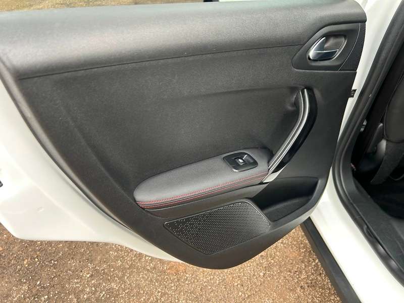 2019 PEUGEOT 2008 2019 PEUGEOT 2008