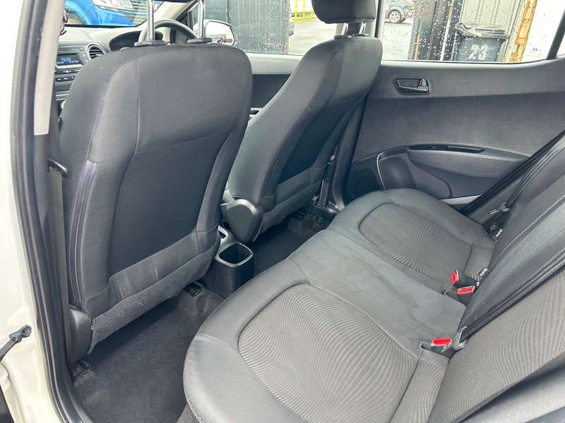 2017 HYUNDAI I10 2017 HYUNDAI I10