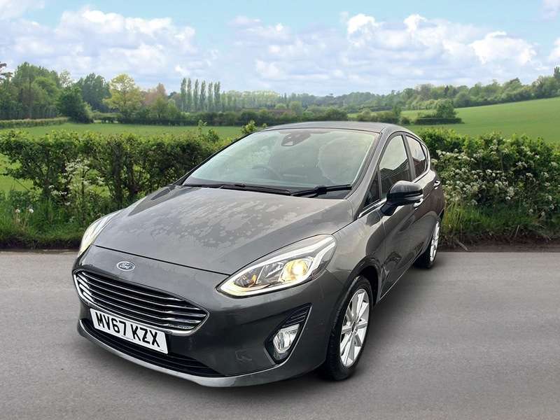 A 2017 FORD FIESTA TITANIUM A 2017 FORD FIESTA TITANIUM