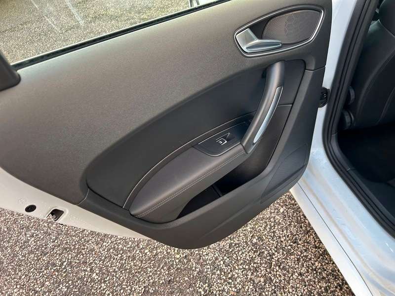 2017 AUDI A1 2017 AUDI A1