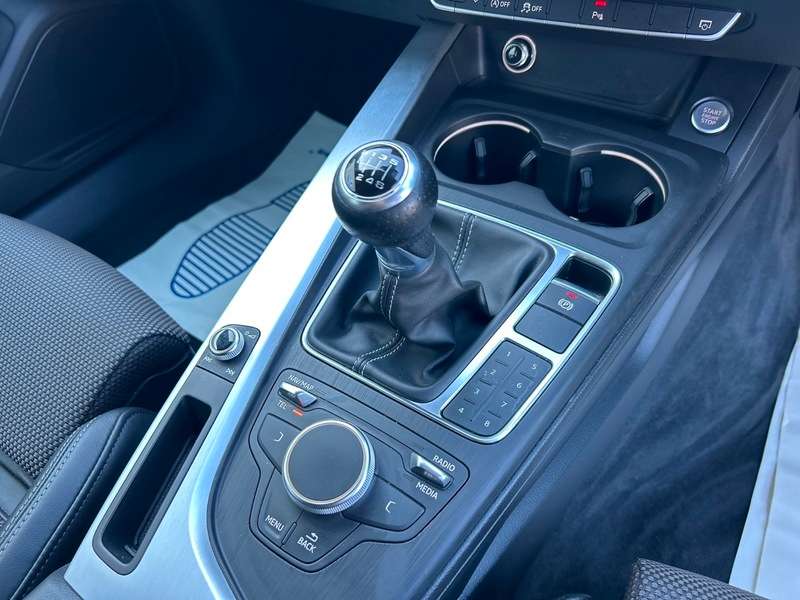 2017 AUDI A4 2017 AUDI A4