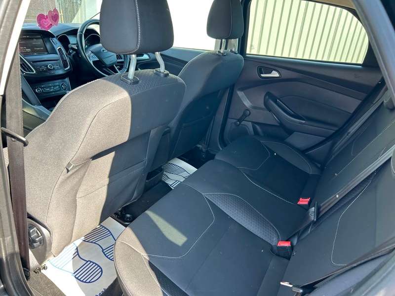 A 2016 FORD FOCUS ZETEC A 2016 FORD FOCUS ZETEC