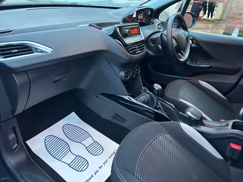 2017 PEUGEOT 2008 2017 PEUGEOT 2008