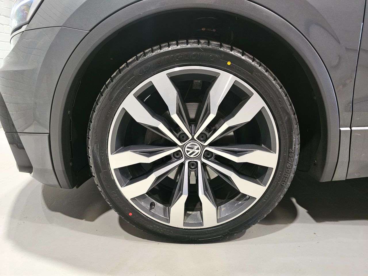 2018 VOLKSWAGEN TIGUAN 2018 VOLKSWAGEN TIGUAN