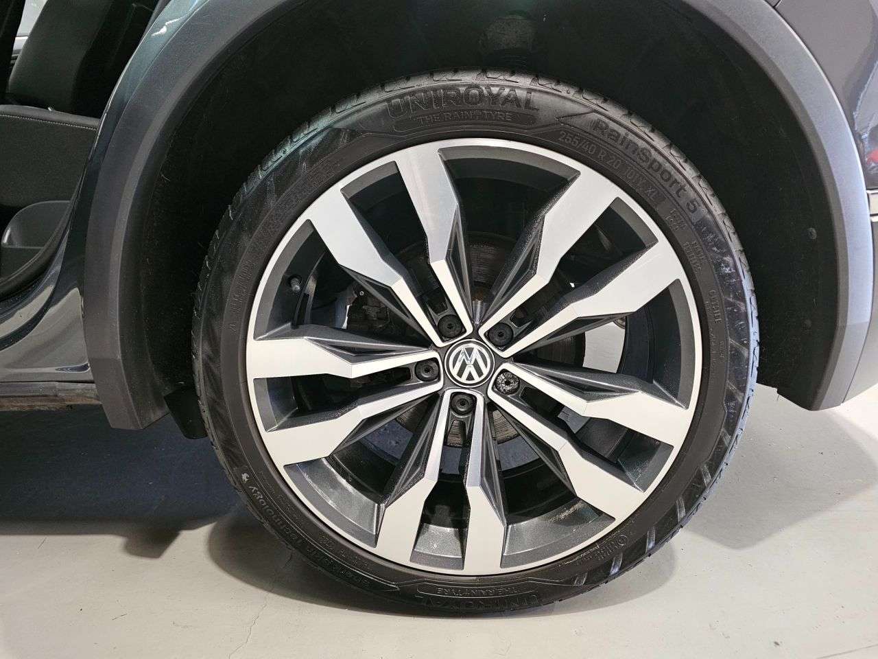2018 VOLKSWAGEN TIGUAN 2018 VOLKSWAGEN TIGUAN