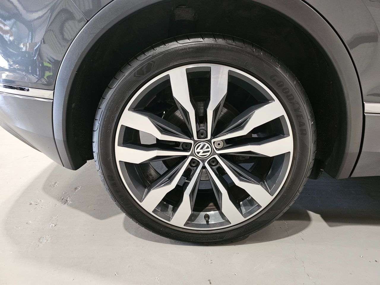 2018 VOLKSWAGEN TIGUAN 2018 VOLKSWAGEN TIGUAN