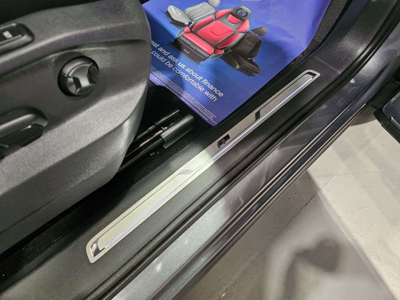 2018 VOLKSWAGEN TIGUAN 2018 VOLKSWAGEN TIGUAN