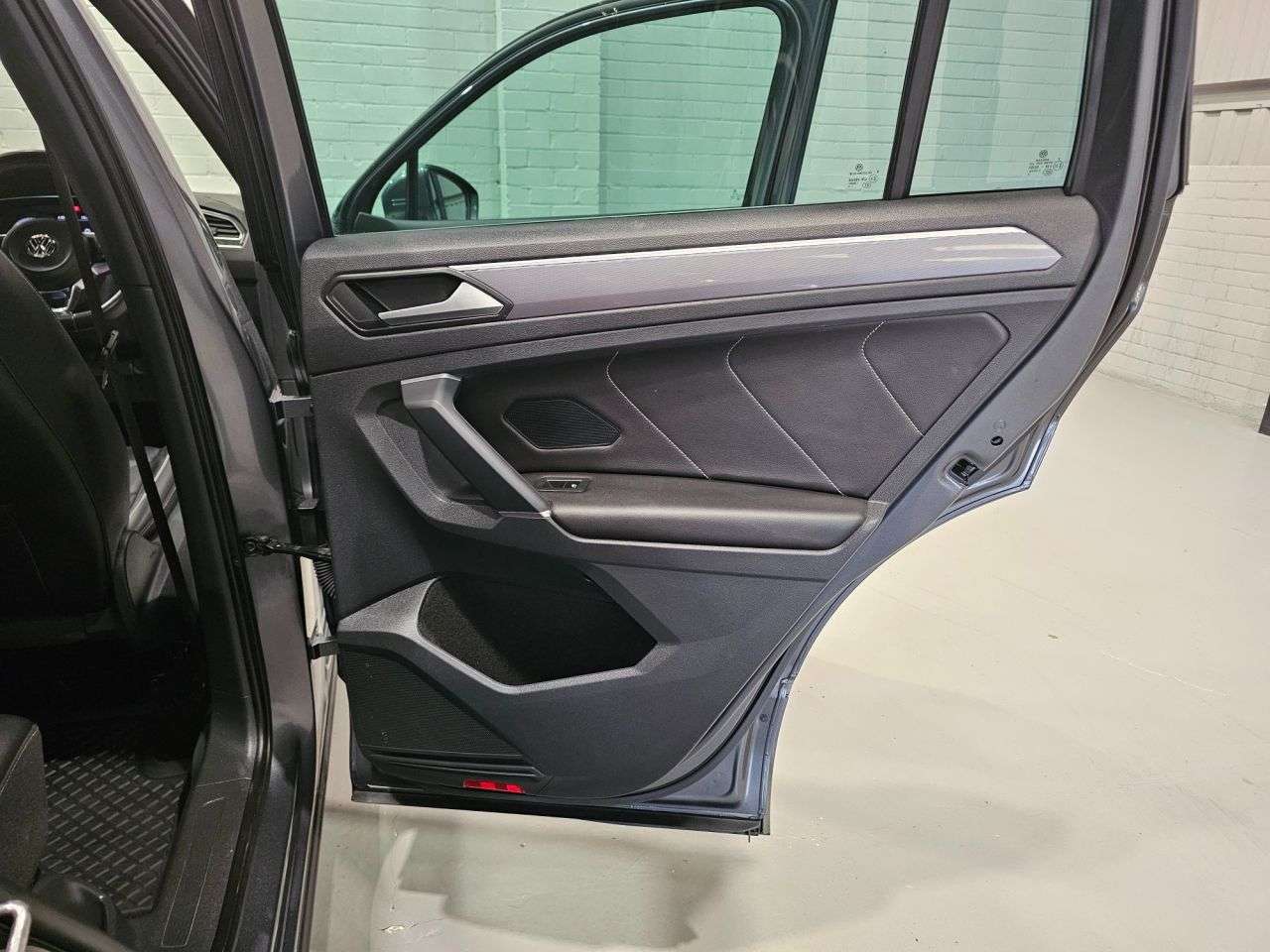 2018 VOLKSWAGEN TIGUAN 2018 VOLKSWAGEN TIGUAN