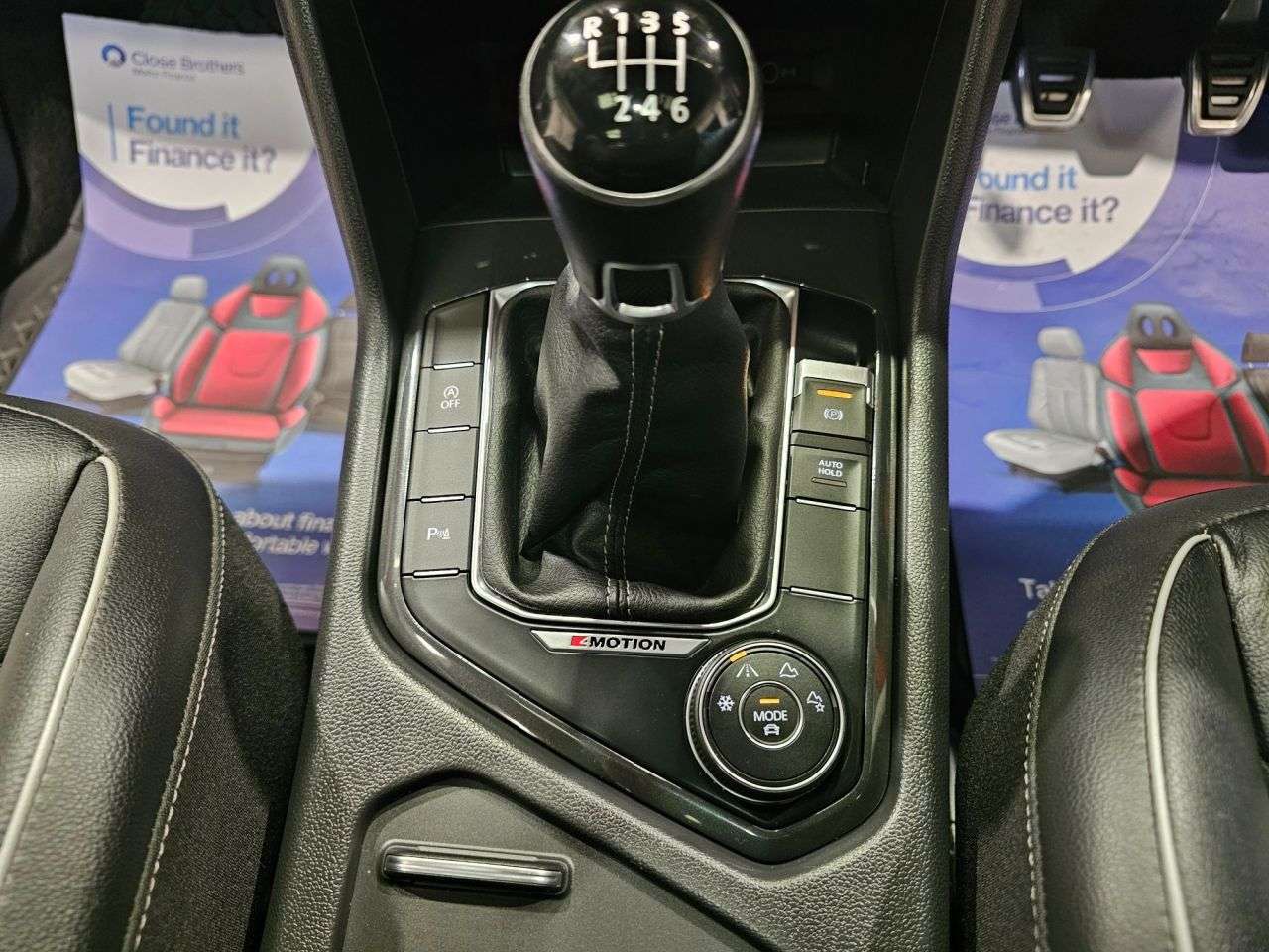 2018 VOLKSWAGEN TIGUAN 2018 VOLKSWAGEN TIGUAN