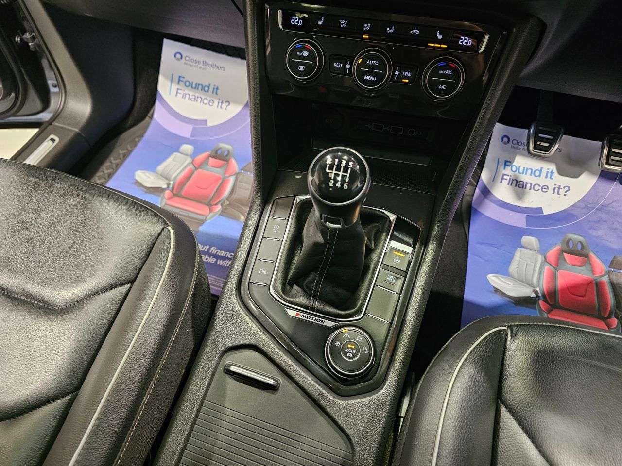 2018 VOLKSWAGEN TIGUAN 2018 VOLKSWAGEN TIGUAN