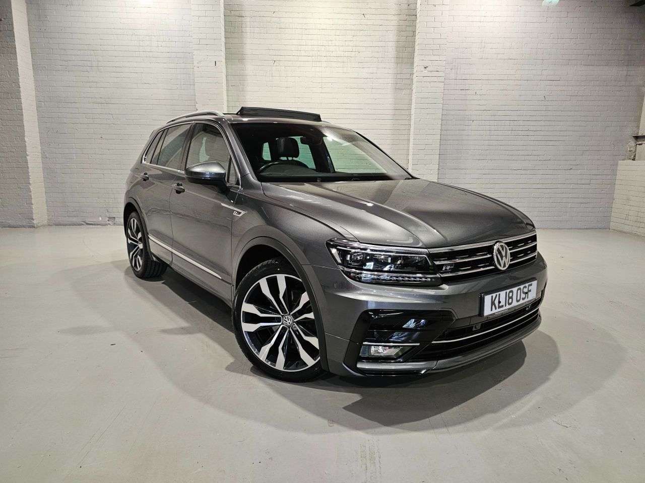 A 2018 VOLKSWAGEN TIGUAN 2.0 TDI R-Line SUV 5dr Diesel Manual 4Motion Euro 6 (s/s) (150 ps) A 2018 VOLKSWAGEN TIGUAN 2.0 TDI R-Line SUV 5dr Diesel Manual 4Motion Euro 6 (s/s) (150 ps)