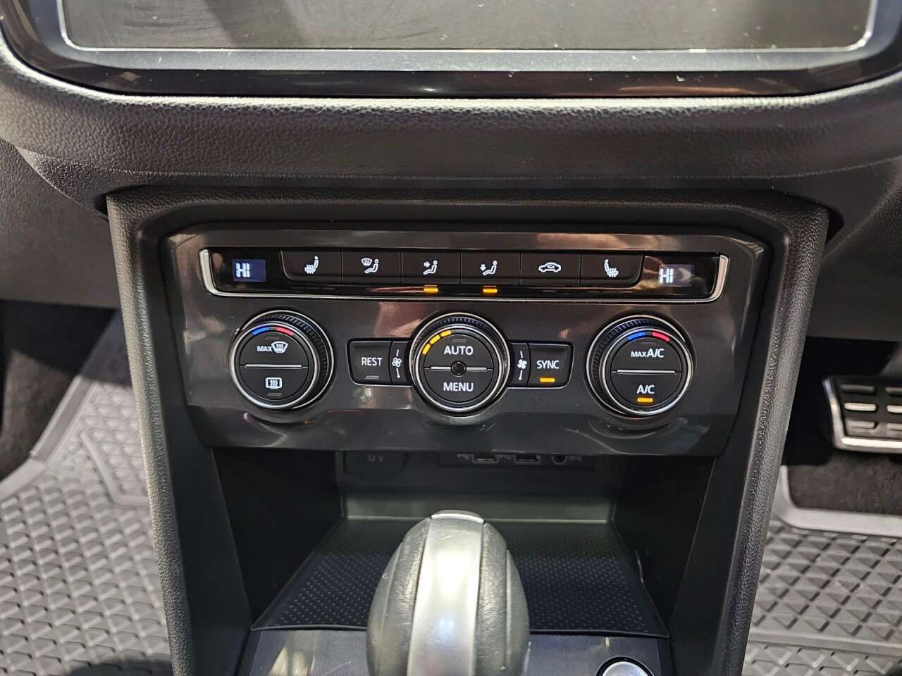 2020 VOLKSWAGEN TIGUAN 2020 VOLKSWAGEN TIGUAN