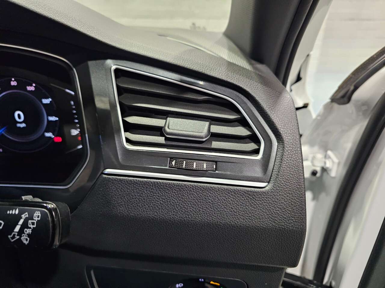 2020 VOLKSWAGEN TIGUAN 2020 VOLKSWAGEN TIGUAN