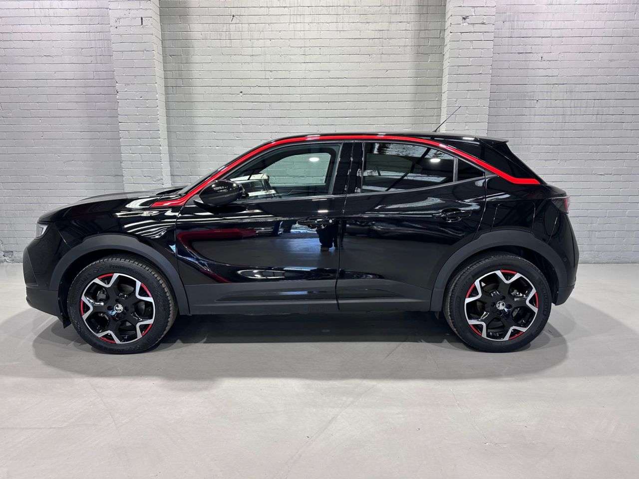 A 2022 VAUXHALL MOKKA ELECTRIC 50kWh SRi Premium SUV 5dr Electric Auto (136 ps) A 2022 VAUXHALL MOKKA ELECTRIC 50kWh SRi Premium SUV 5dr Electric Auto (136 ps)