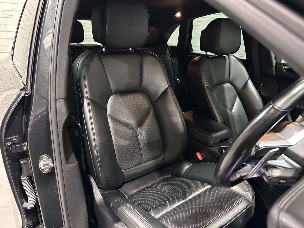 2017 PORSCHE MACAN 2017 PORSCHE MACAN